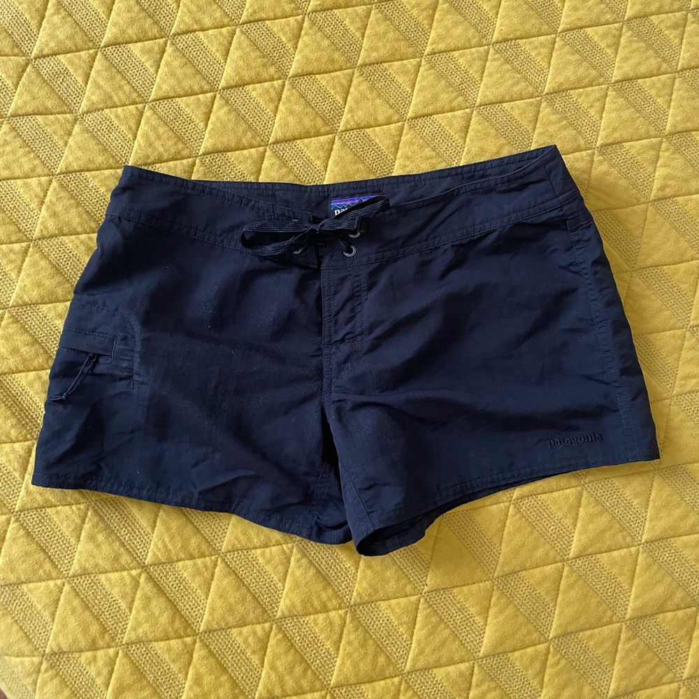 Women’s black Patagonia board shorts size 4